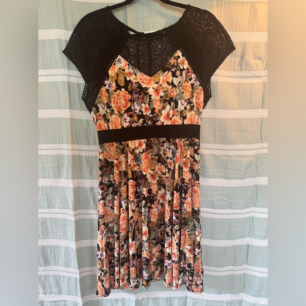 Torrid Super Soft Dress - Black lace with peach, orange, and pink floral fabric